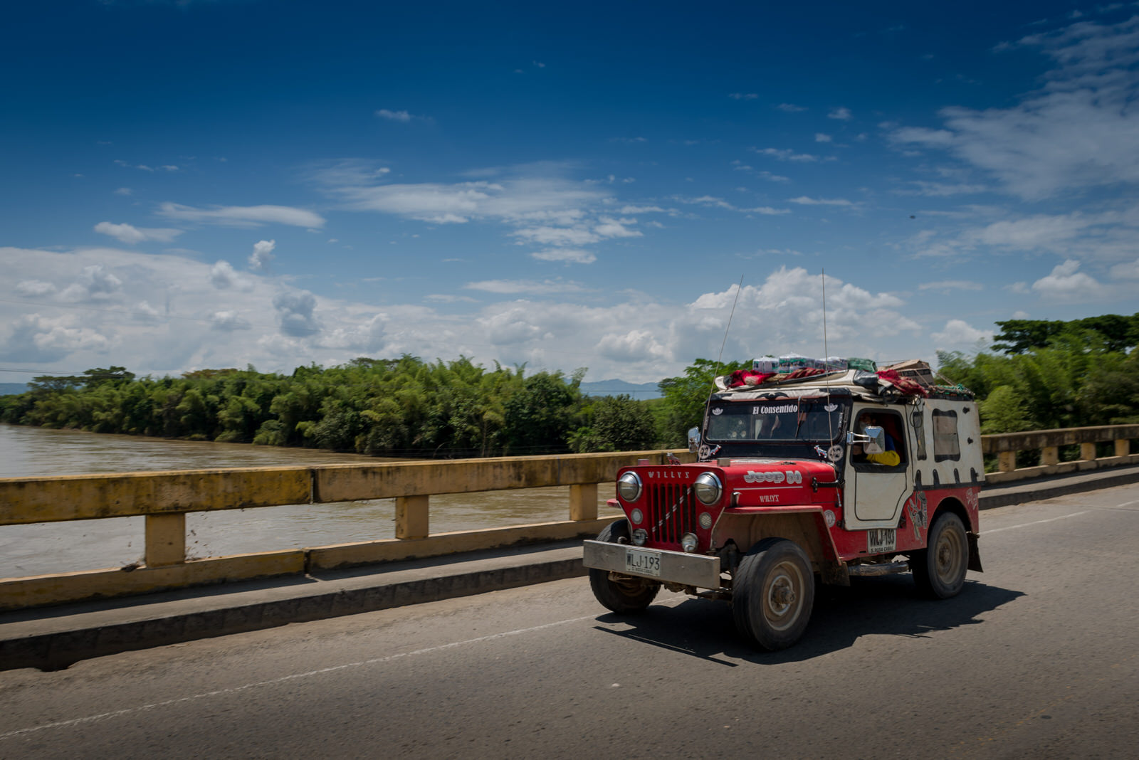 Río Cauca Willys Ansermanuevo