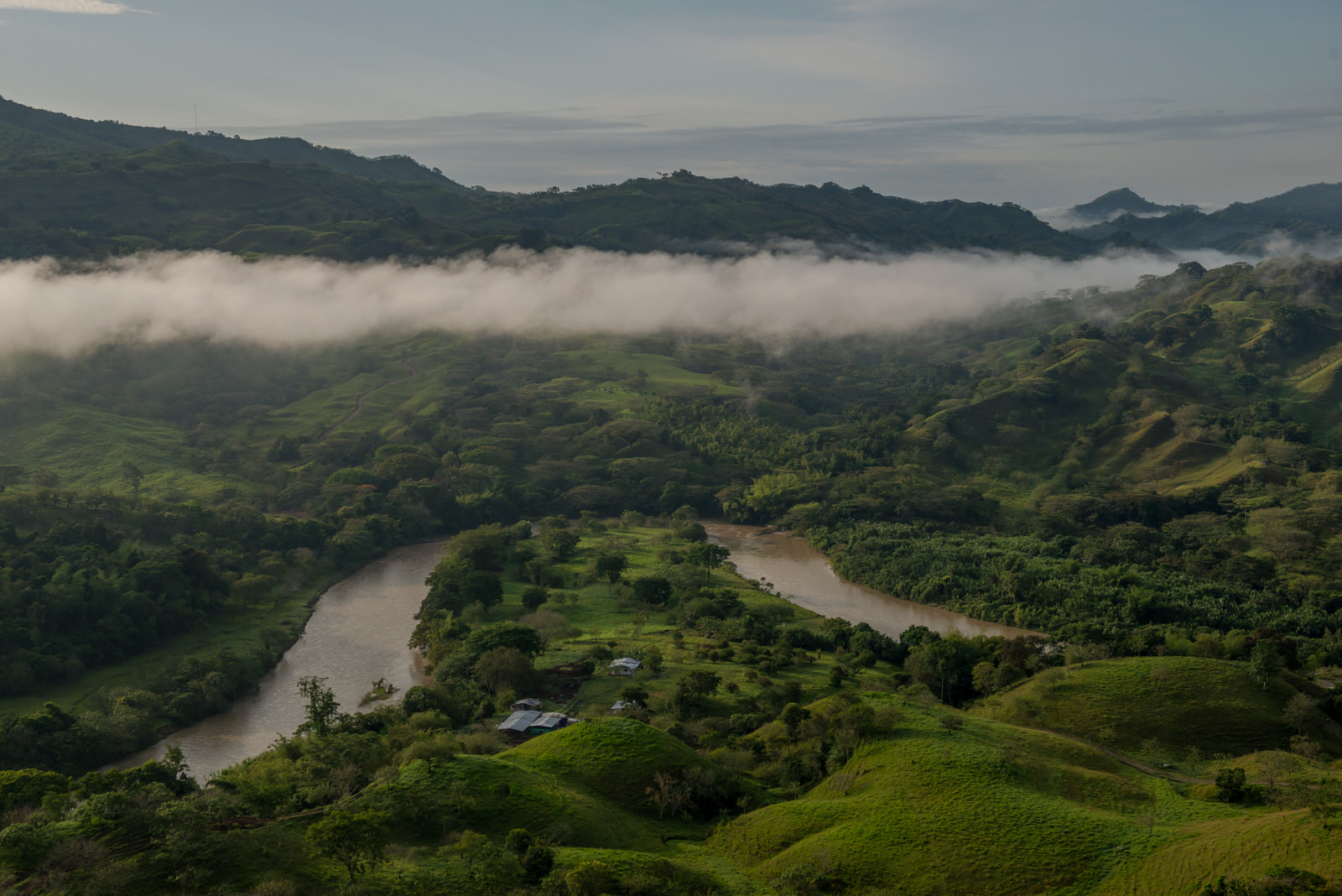 Río La Vieja El Mirador La Herradura Cartago